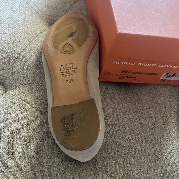 Attilio Giusti Leombruni ice-taupe/python flats. Orig price 400+ - Picture 7 of 8